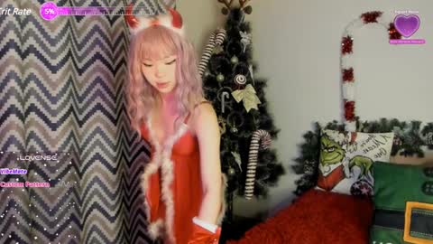 Snapshot of yummyqueen1 chatting on 12/25/24, 02:13 KIM online show from 12/25/24, 02:13