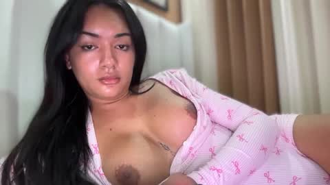 Goddes Renalyn online show from 11/01/25, 11:34