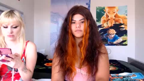 Snapshot of yummyswirl_2963 chatting on 11/24/25, 09:36 Milky wayyy online show from 11/24/25, 09:36