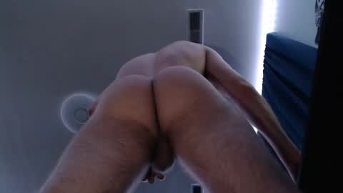 Snapshot of yummytwunk chatting on 11/26/25, 05:19 yummytwunk online show from 11/26/25, 05:19