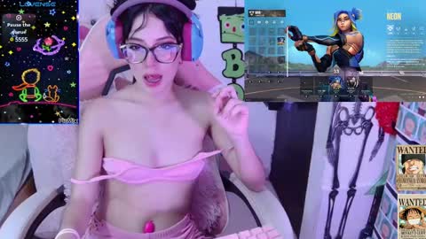 yuna_pink666 online show from 12/17/24, 06:24