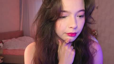 Snapshot of yuna_sunshy chatting on 05/09/26, 01:22 Yuna online show from 05/09/26, 01:22