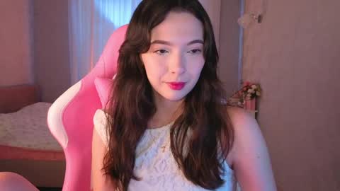 Snapshot of yuna_sunshy chatting on 06/08/26, 01:28 Yuna online show from 06/08/26, 01:28