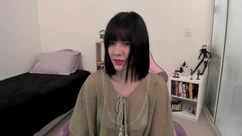 Snapshot of yunablack chatting on 01/15/25, 05:58 Yuna online show from 01/15/25, 05:58