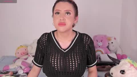 yunahott_ online show from 01/19/26, 05:11