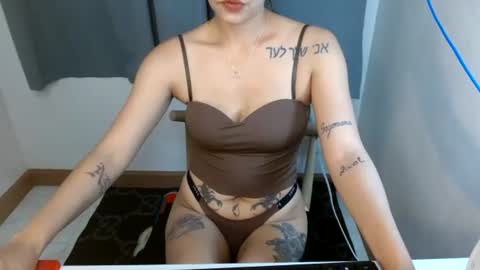 Snapshot of yunahuntrixx chatting on 06/27/26, 10:09 yunahuntrixx online show from 06/27/26, 10:09