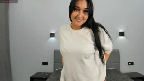 Yuna online show from 11/01/25, 08:33