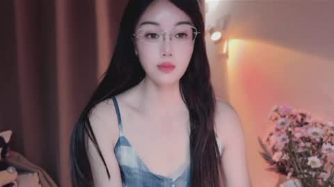 Snapshot of yuner0715 chatting on 06/14/26, 02:20 YunEr online show from 06/14/26, 02:20