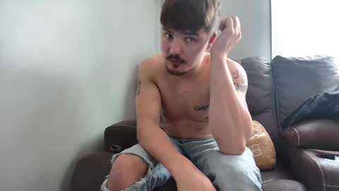 Snapshot of yungbul1 chatting on 12/04/25, 07:22 yungbul1 online show from 12/04/25, 07:22