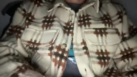 Snapshot of yungbull06 chatting on 11/09/25, 04:00 Yung Bull online show from 11/09/25, 04:00