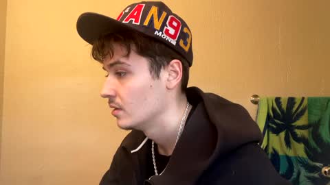 Snapshot of yungstudbev chatting on 01/23/25, 03:43 yungstudbev online show from 01/23/25, 03:43