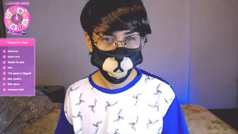 Snapshot of yuniorb chatting on 07/30/26, 03:27 the puppy boy online show from 07/30/26, 03:27