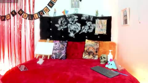 yuong soo online show from 10/23/25, 01:27