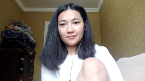 Yuna online show from 10/28/25, 05:11