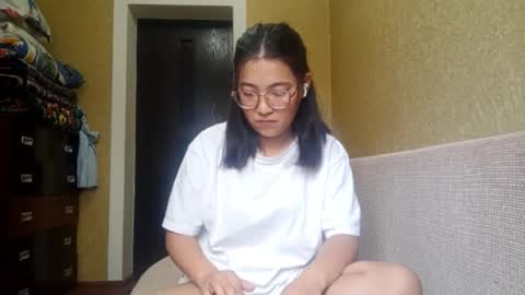 Yuna online show from 11/05/25, 04:23