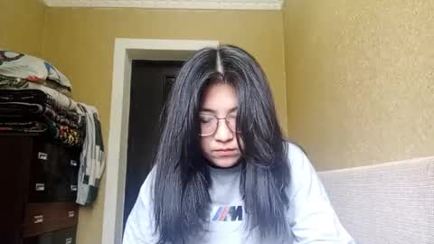 Yuna online show from 11/07/25, 04:12