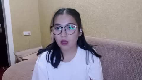 Yuna online show from 11/24/25, 01:11