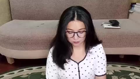 Yuna online show from 12/15/25, 01:26