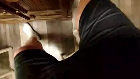 Snapshot of yupthatshim chatting on 11/30/25, 06:28 yupthatshim online show from 11/30/25, 06:28