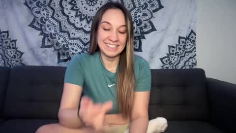 Snapshot of yurdreams_22 chatting on 11/16/25, 05:35 yurdreams_22 online show from 11/16/25, 05:35