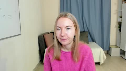 Snapshot of yuricazel chatting on 11/21/25, 07:29 Alesia online show from 11/21/25, 07:29