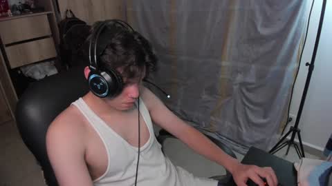 Snapshot of yurii_moody chatting on 12/15/24, 01:57 yurii_moody online show from 12/15/24, 01:57