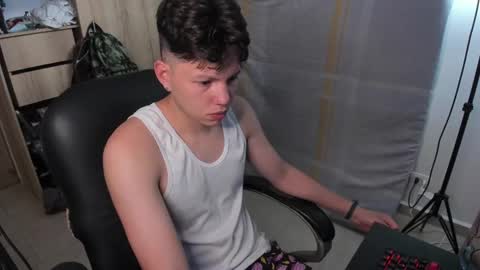 Snapshot of yurii_moody chatting on 02/24/25, 08:25 yurii_moody online show from 02/24/25, 08:25