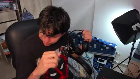 Snapshot of yurii_moody chatting on 10/04/25, 07:12 yurii_moody online show from 10/04/25, 07:12