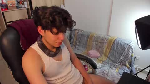 Snapshot of yurii_moody chatting on 10/22/25, 06:18 yurii_moody online show from 10/22/25, 06:18