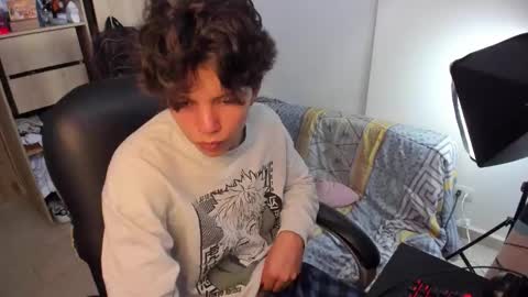 Snapshot of yurii_moody chatting on 10/25/25, 07:08 yurii_moody online show from 10/25/25, 07:08