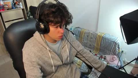 Snapshot of yurii_moody chatting on 10/28/25, 06:21 yurii_moody online show from 10/28/25, 06:21