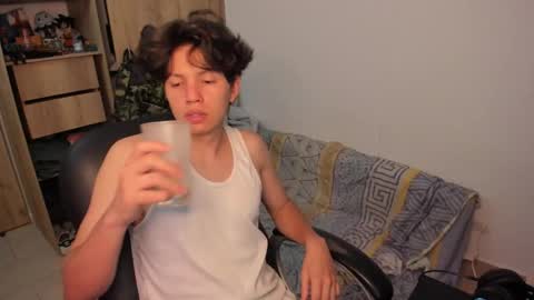 Snapshot of yurii_moody chatting on 11/24/25, 10:53 yurii_moody online show from 11/24/25, 10:53