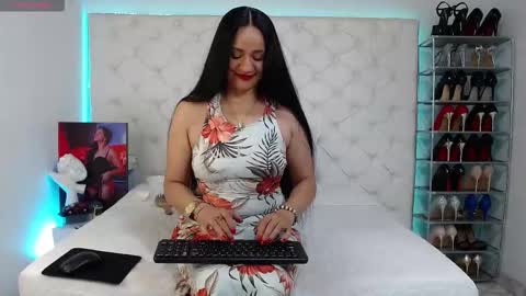 Snapshot of yury_m2_ chatting on 10/15/25, 03:17 2 online show from 10/15/25, 03:17