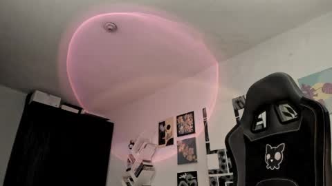 Snapshot of yury_sun chatting on 04/06/26, 02:31 paola online show from 04/06/26, 02:31