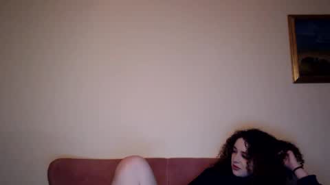 Snapshot of yusraxdamian chatting on 02/14/26, 11:29 yusraxdamian online show from 02/14/26, 11:29