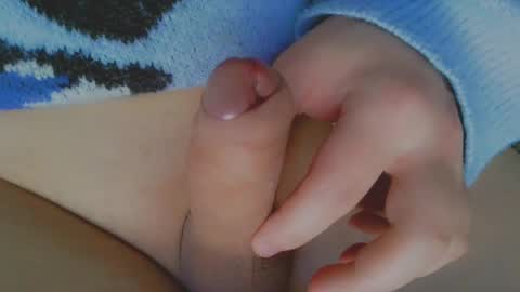 yuu1640927 online show from 02/18/25, 07:10