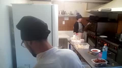 Yuumi online show from 02/01/25, 10:34