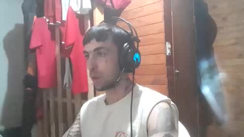 Yuumi online show from 11/15/25, 06:44