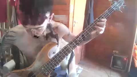 Yuumi online show from 11/19/25, 06:52