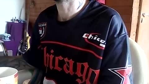 Snapshot of yuumis chatting on 04/03/26, 02:48 Yuumi online show from 04/03/26, 02:48