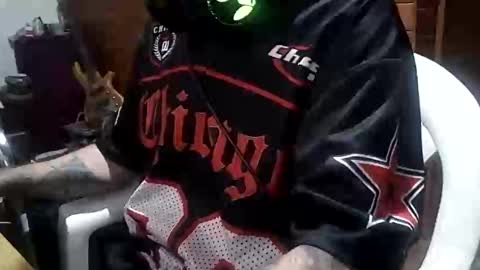 Snapshot of yuumis chatting on 04/24/26, 05:10 Yuumi online show from 04/24/26, 05:10