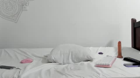 Snapshot of yuyang04 chatting on 04/18/26, 03:10 yuyang04 online show from 04/18/26, 03:10