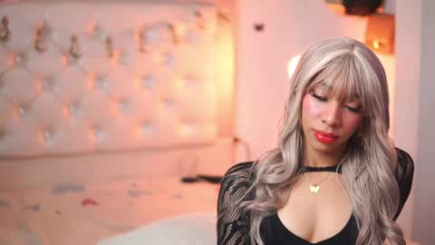 Snapshot of yuyi_cam chatting on 10/06/25, 03:37 Yuyi Cam online show from 10/06/25, 03:37