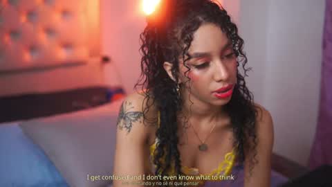 Snapshot of yuyi_cam chatting on 10/13/25, 04:56 Yuyi Cam online show from 10/13/25, 04:56