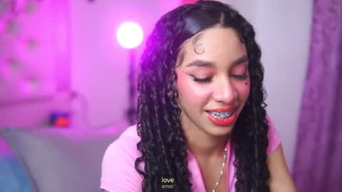 Snapshot of yuyi_cam chatting on 10/23/25, 03:06 Yuyi Cam online show from 10/23/25, 03:06