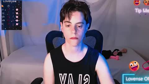 Yuyu online show from 09/19/25, 06:19