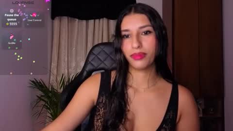 Snapshot of yuziidreams chatting on 03/14/26, 12:17 yuzii Im new to these pages so I hope you guys are kind to me. online show from 03/14/26, 12:17