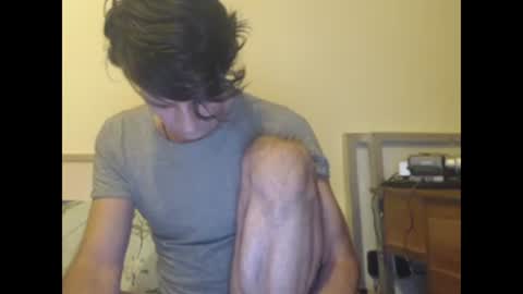 Snapshot of yvesstorm5 chatting on 01/19/25, 05:39 yvesstorm5 online show from 01/19/25, 05:39