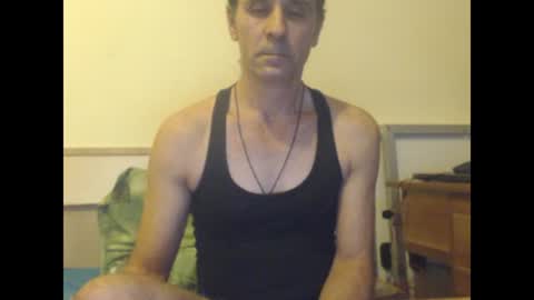 Snapshot of yvesstorm5 chatting on 02/08/25, 04:04 yvesstorm5 online show from 02/08/25, 04:04