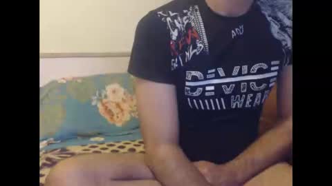 Snapshot of yvesstorm5 chatting on 02/19/25, 08:52 yvesstorm5 online show from 02/19/25, 08:52